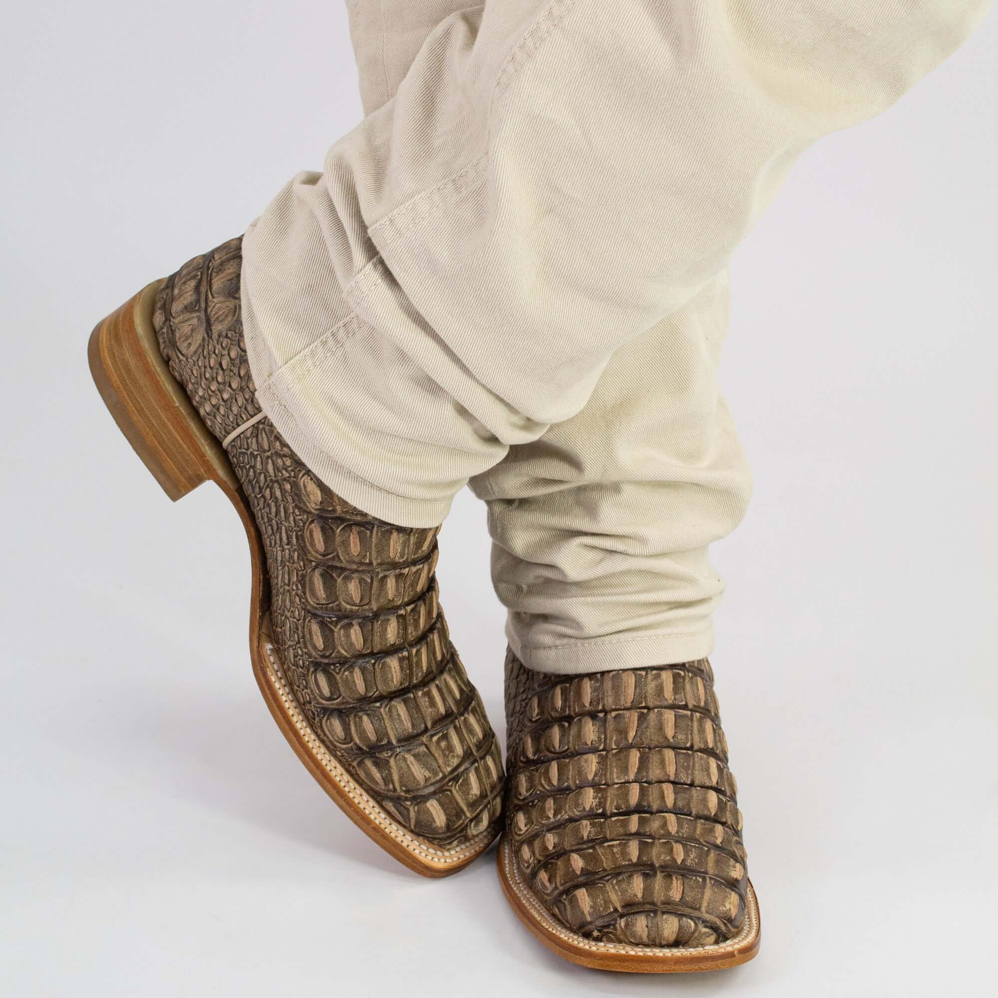 Wade - Image 8